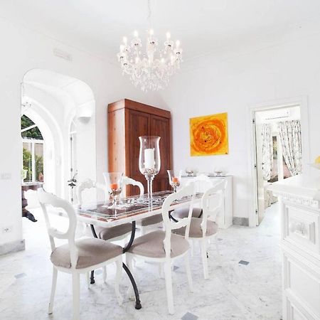 Relais Villa Bismarck - กาปรี ภายนอก รูปภาพ