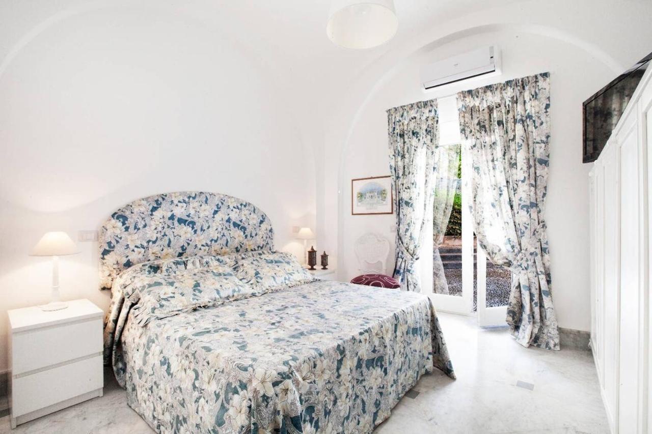 Relais Villa Bismarck - กาปรี ภายนอก รูปภาพ